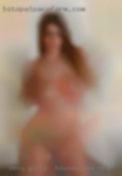 Sexy housewives NSA girls   for chat, maybe more.